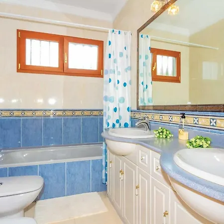 Puerto Del Carmen Sleeps 6 Air Con Wifi * بويرتو ذيل كارمين